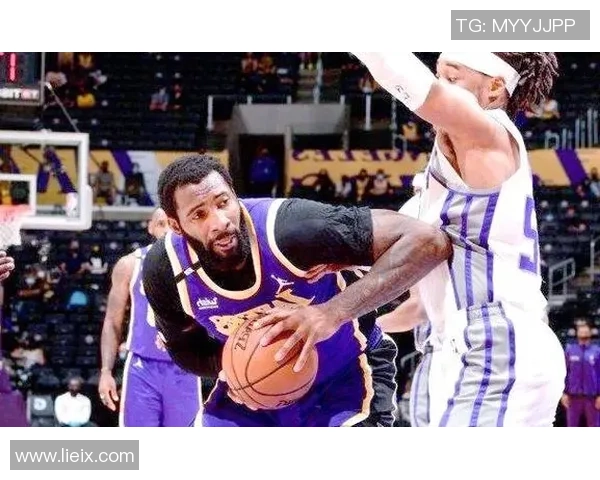 2012年湖人对阵猛龙首节精彩回顾与赛况分析