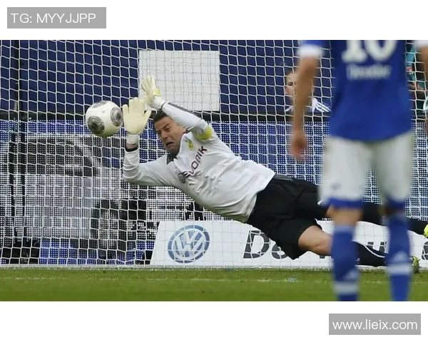 沙尔克04与多特蒙德激战在即10月26日德甲焦点对决引发关注