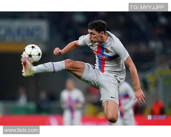 世体：克里斯滕森并没受伤，提前结束练习是方案好的